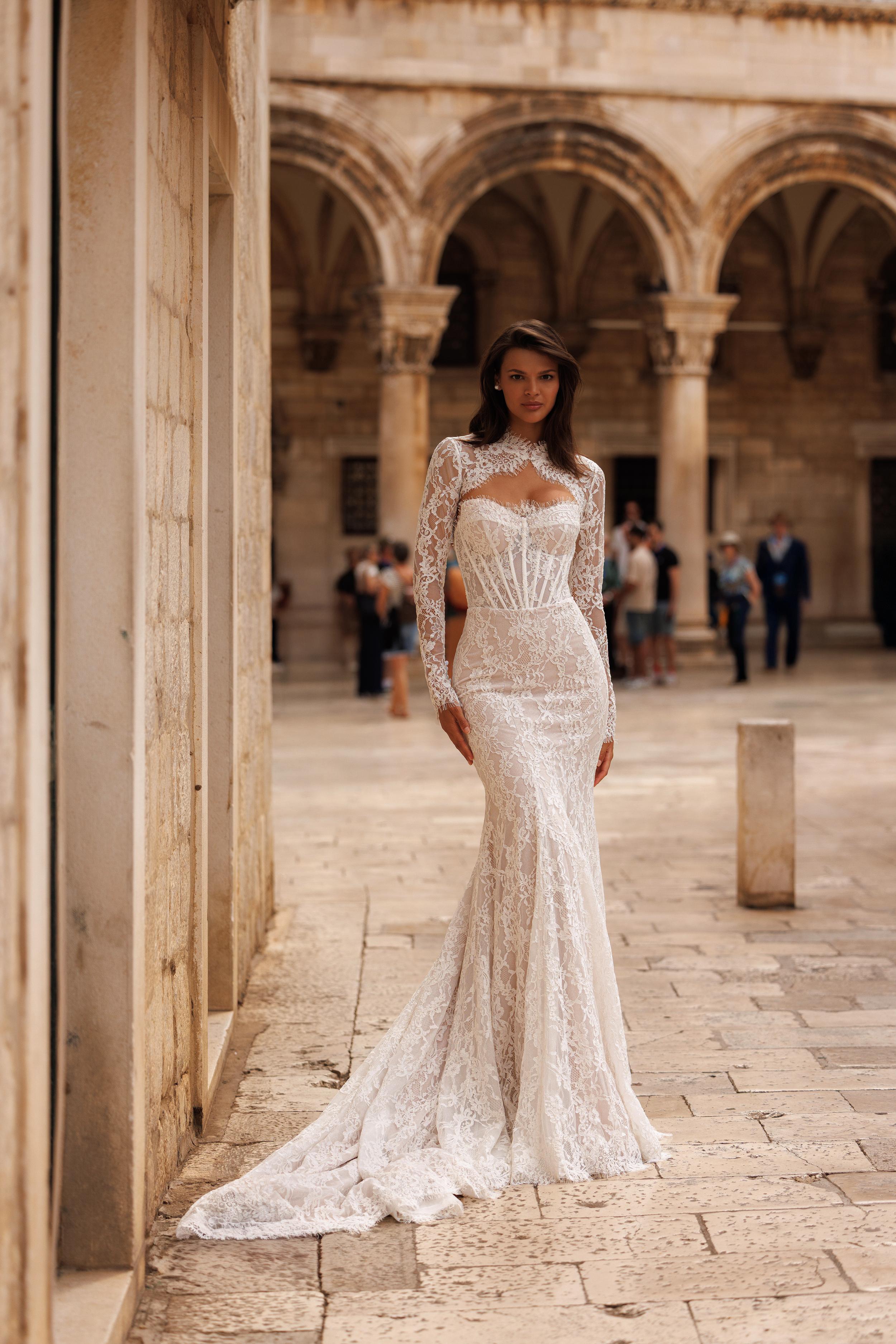 Lana Grace Bridal Holly